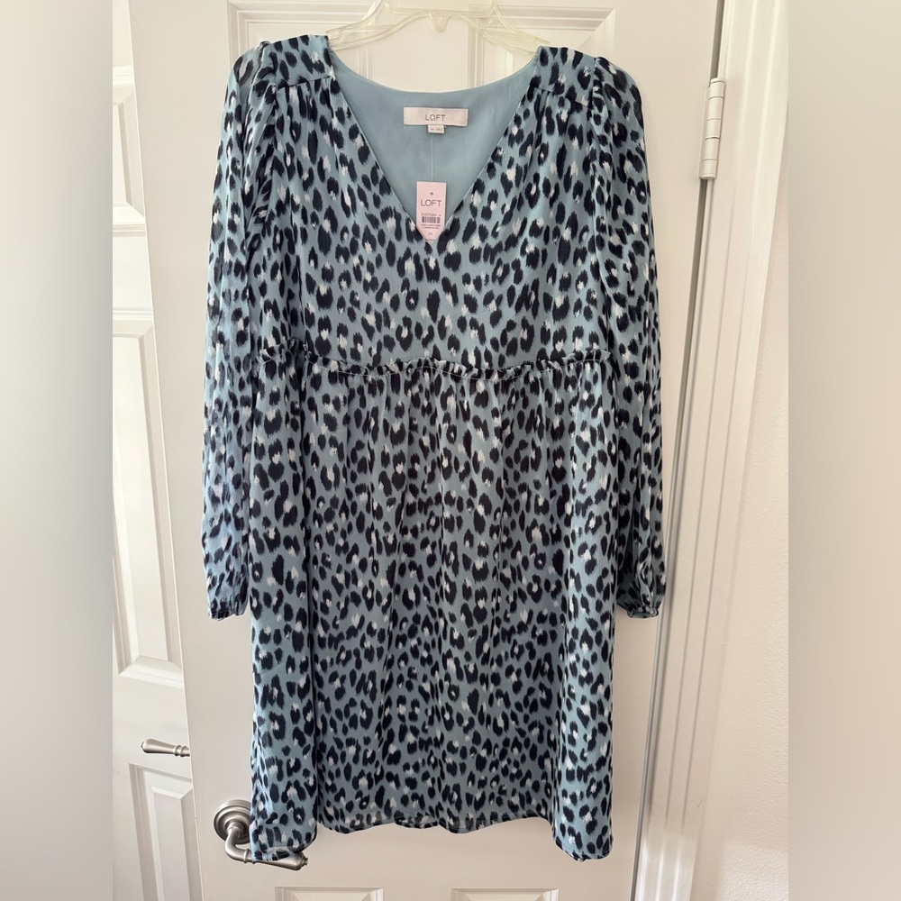 Ann Taylor Loft Maternity Blue Leopard Print V-Neck Swing Dress - Picture 6 of 6